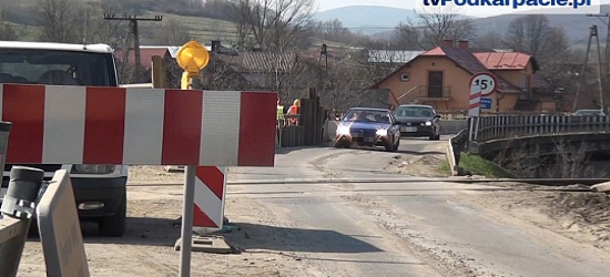 tvPodkarpacie.pl: Przed budowlańcami kolejny etap przebudowy drogi Zagórz – Komańcza (FILM)